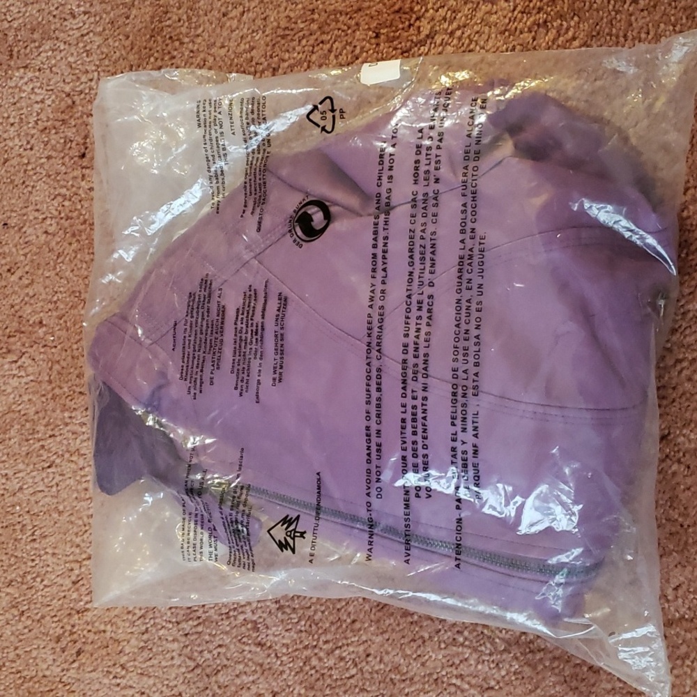 Women's Faux Leather Jacket in Violet. Purple Moto Jacket. NWT. XL.Express.Biker - Picture 4 of 9